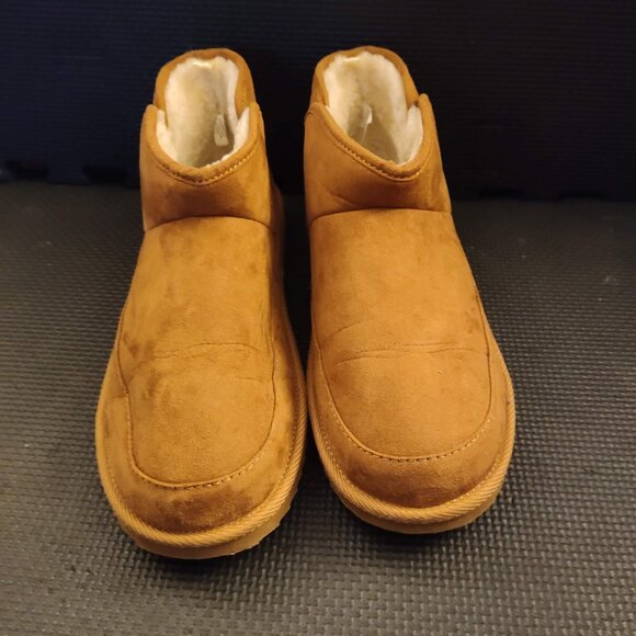 Old Navy Faux Fur-Lined Booties in Chestnut Size 8 NEW - Picture 2 of 6